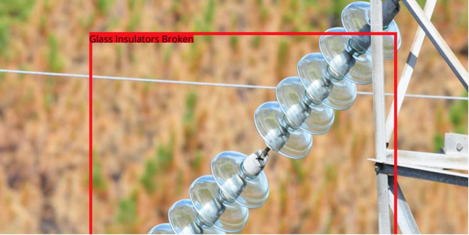 Dron detecta un problema en la aislación de una linea de alta tensión